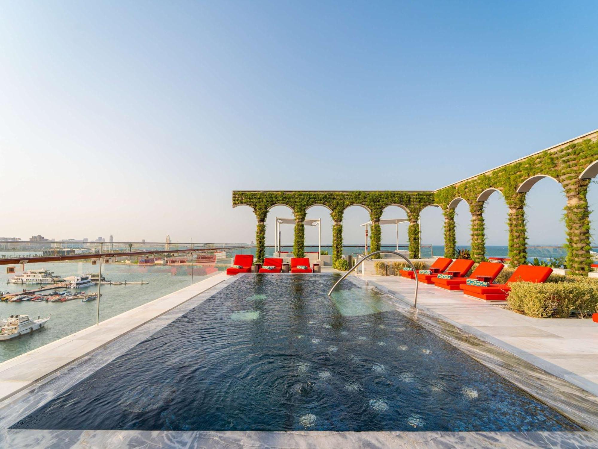 Raffles Doha 5*
